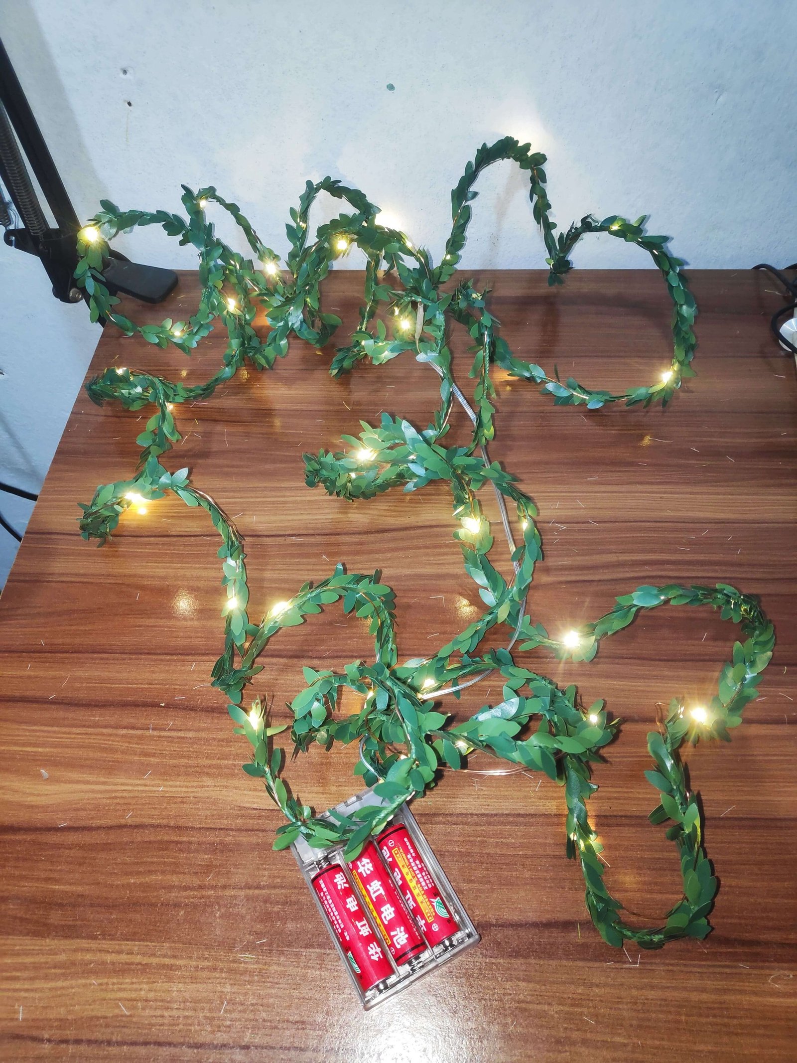 green-leaf-decorative-vine-led-light-5m-50-lights-img-02