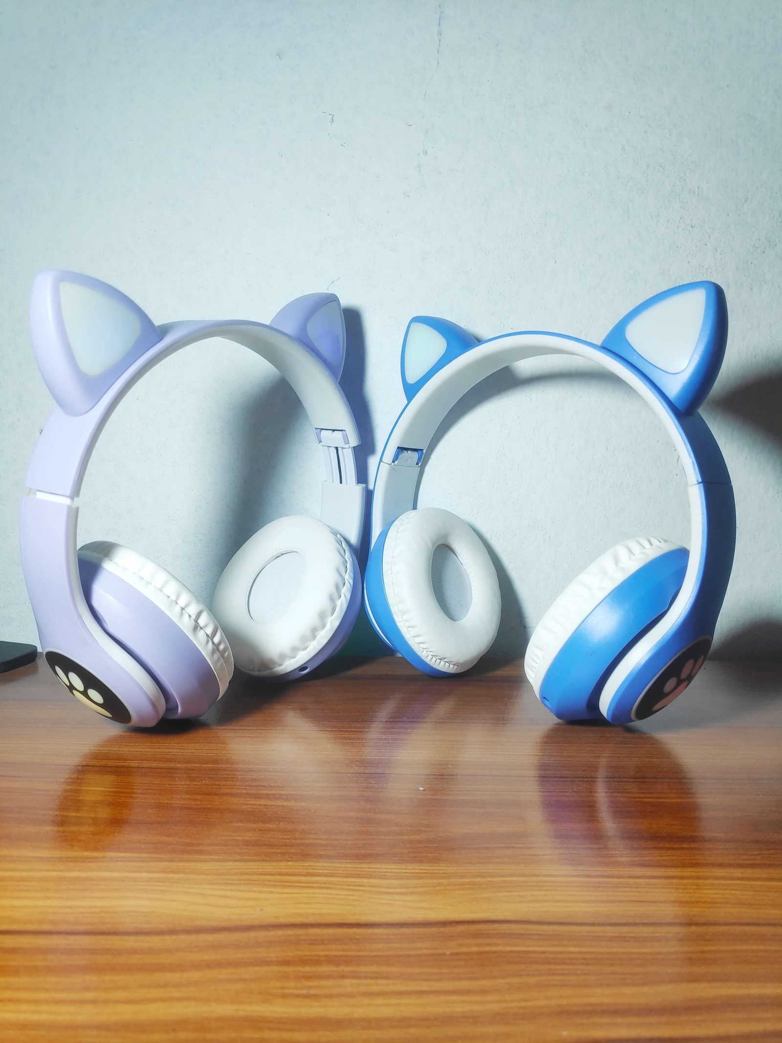 led-cat-ear-wireless-bluetooth-headphone-img-02